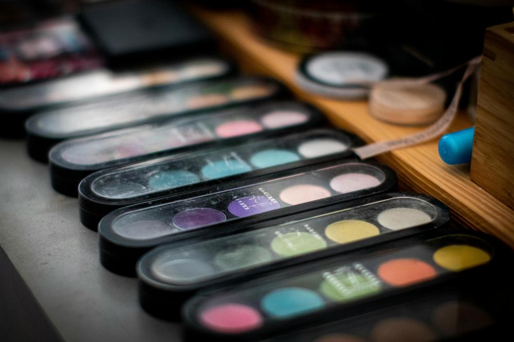 makeup display